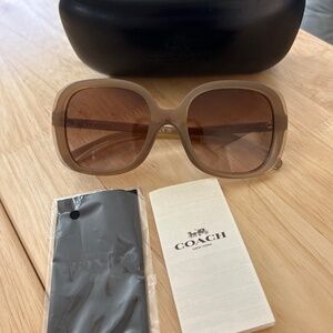 Coach: oversized sunglasses NWOT